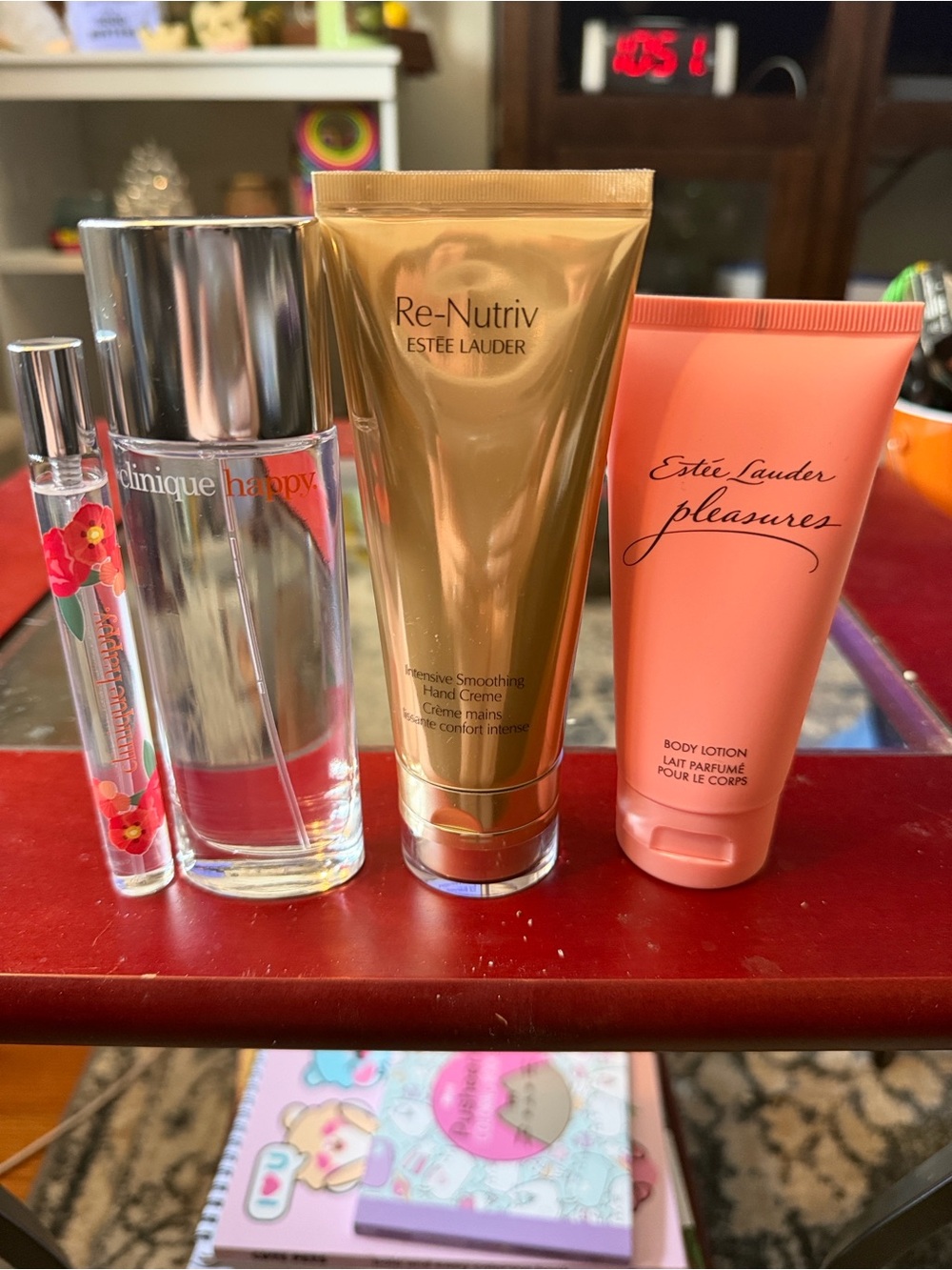 Estee Lauder Re-Nutriv Intensive Smoothing Hand Crème - Gold